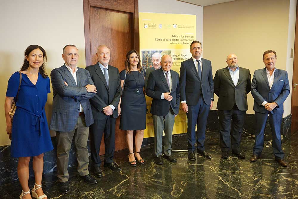 Invitados del Foro Germán Bernácer en la conferencia de Fernández Ordoñez en Elche